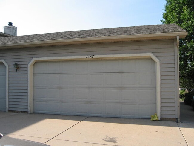 Building Photo - 1114 N Gammon Rd