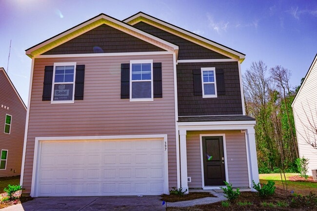 Foto del edificio - Coming Available!