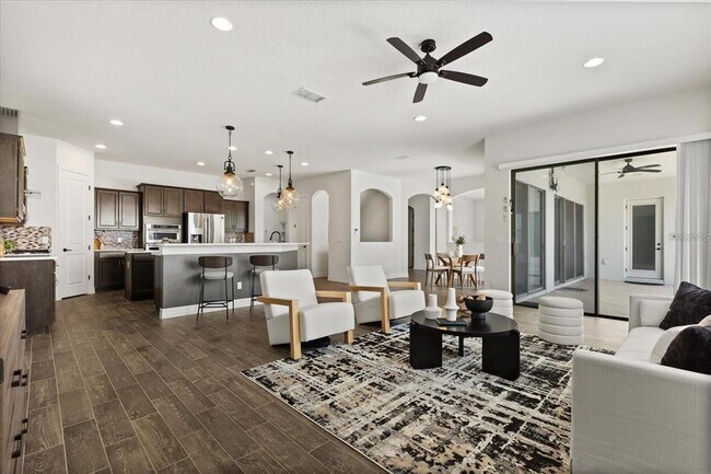 Foto del edificio - 10854 Lemon Lake Blvd