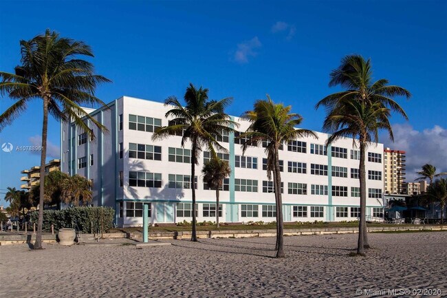 Foto del edificio - 1801 S Surf Rd