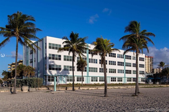 Building Photo - 1801 S Surf Rd