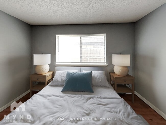Building Photo - 11831 Garden Terrace Dr