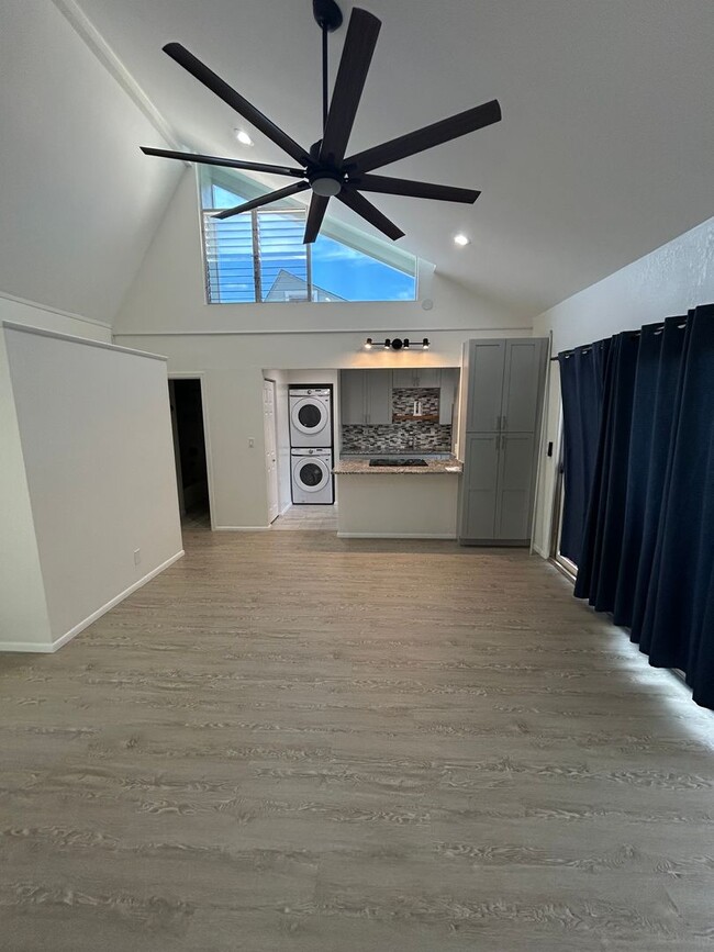 Building Photo - Available on 04/01/26, 785 sqft, 2 Bedroom, 1 Bathroom, 2 Assigned Parking in desirable Mililani