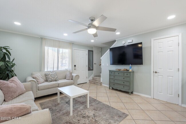 Foto del edificio - 128 White Sandy Dr