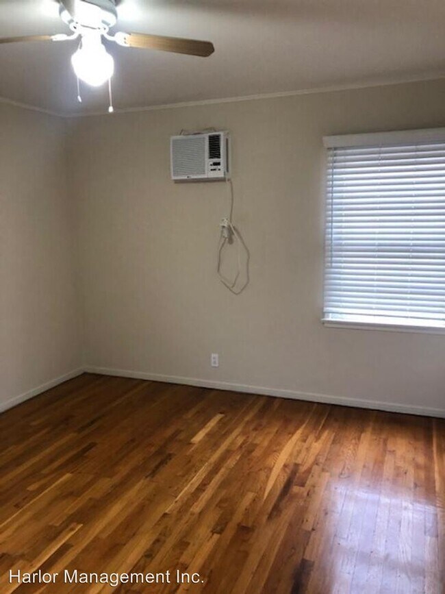 Foto del edificio - 15042 Dickens St