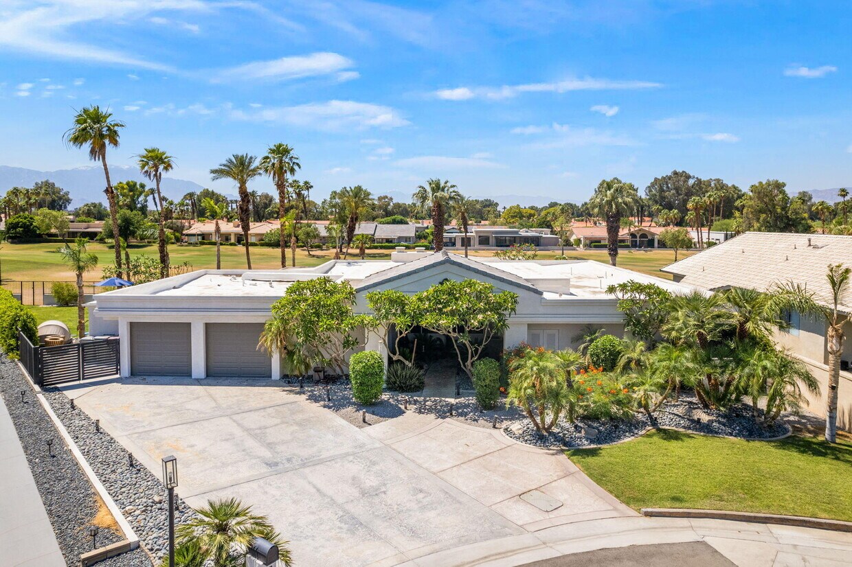 Primary Photo - 79320 4 Paths Ln