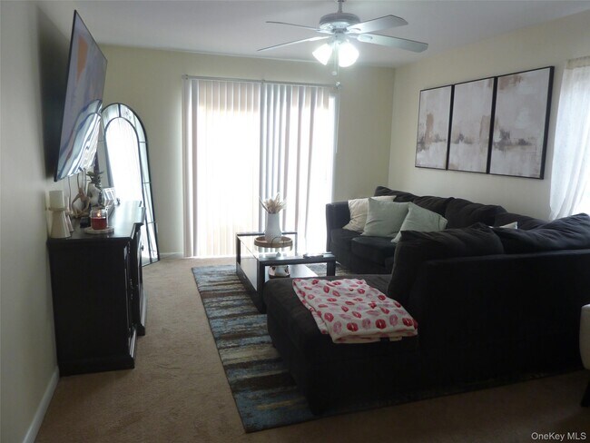 Foto del edificio - 143 Parkside Dr