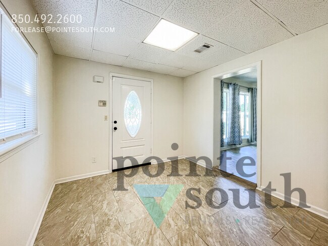 Foto del edificio - 3355 Seabrook St