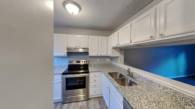 Photo - 4 Providence Ct Townhome