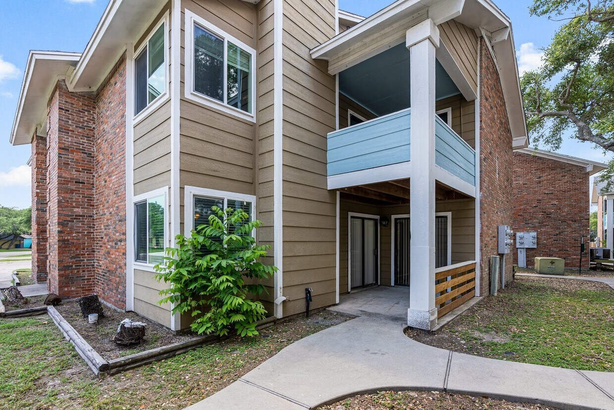 2630 Encina Dr, Rockport, TX 78382 Apartments in Rockport, TX