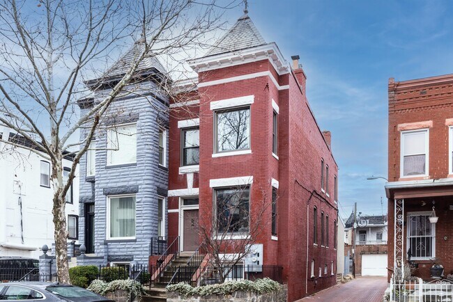 Foto del edificio - 12 Randolph Pl NW