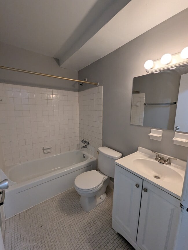 Baño, LL 1hab. - Stewart Woods