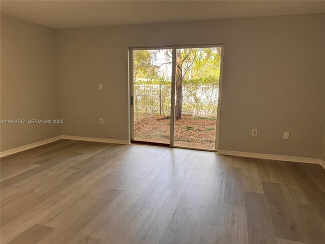 Foto del edificio - 2267 NW 136th Terrace