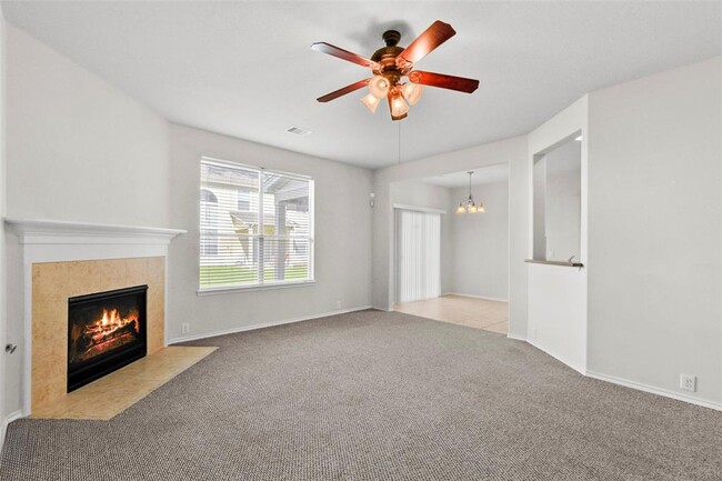 Foto del edificio - 13600 Breton Ridge St