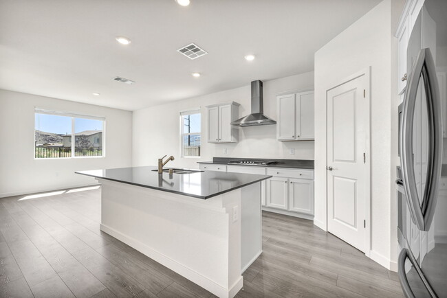 Building Photo - 340 Waterville Dr