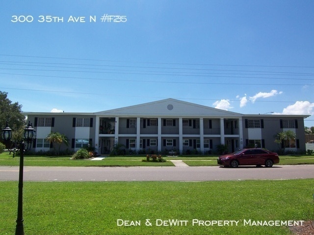 Building Photo - NE St Pete 1/1 Affordable Condo