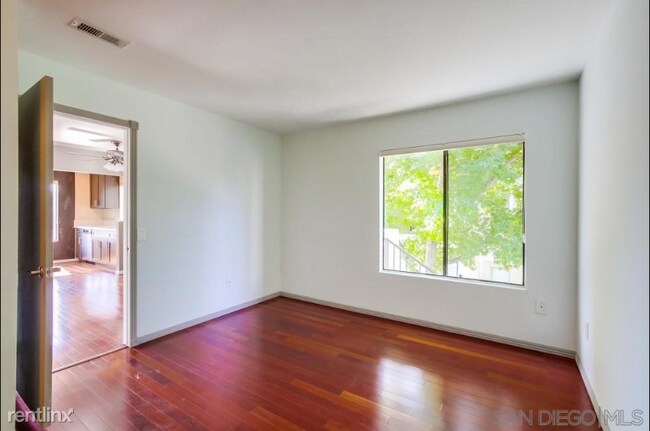 Foto del edificio - 1 br, 1 bath Condo - 11161 Camino Ruiz