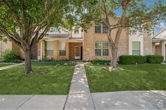 Building Photo - 4941 Las Lomas Dr