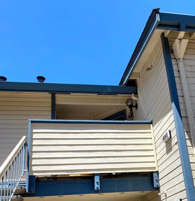 Entrada - 46840 Winema Cmn