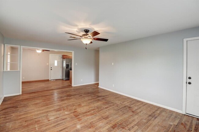 Foto del edificio - 28370 FM1736