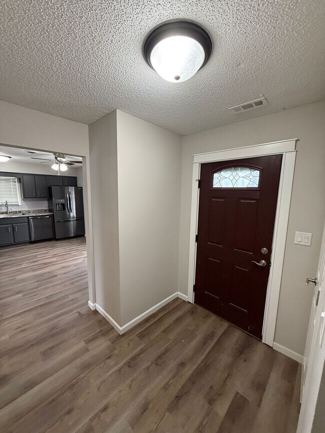 Building Photo - 6328 Neighbor Dr