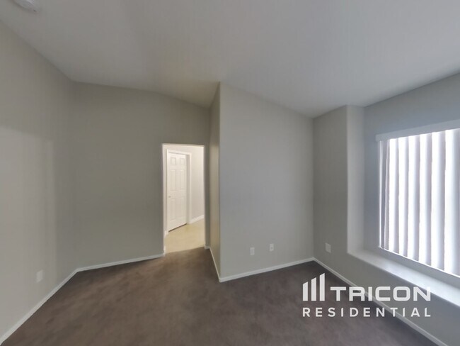 Building Photo - 4444 Acropolis Avenue North Las Vegas NV