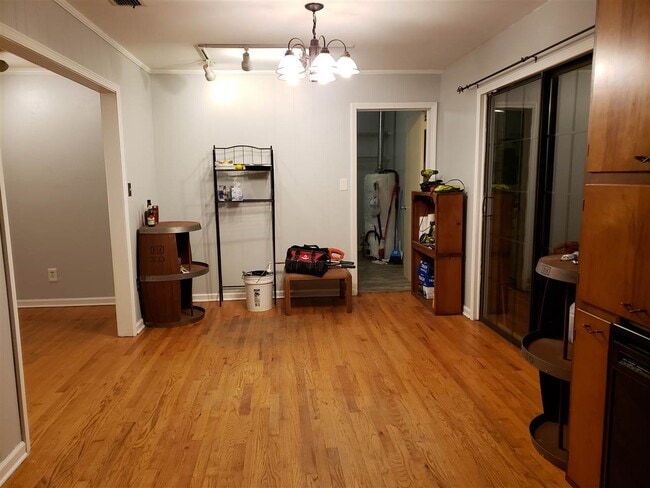 Building Photo - 2415 Banyan Dr