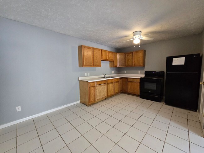 Building Photo - 4489 Ammon Ave
