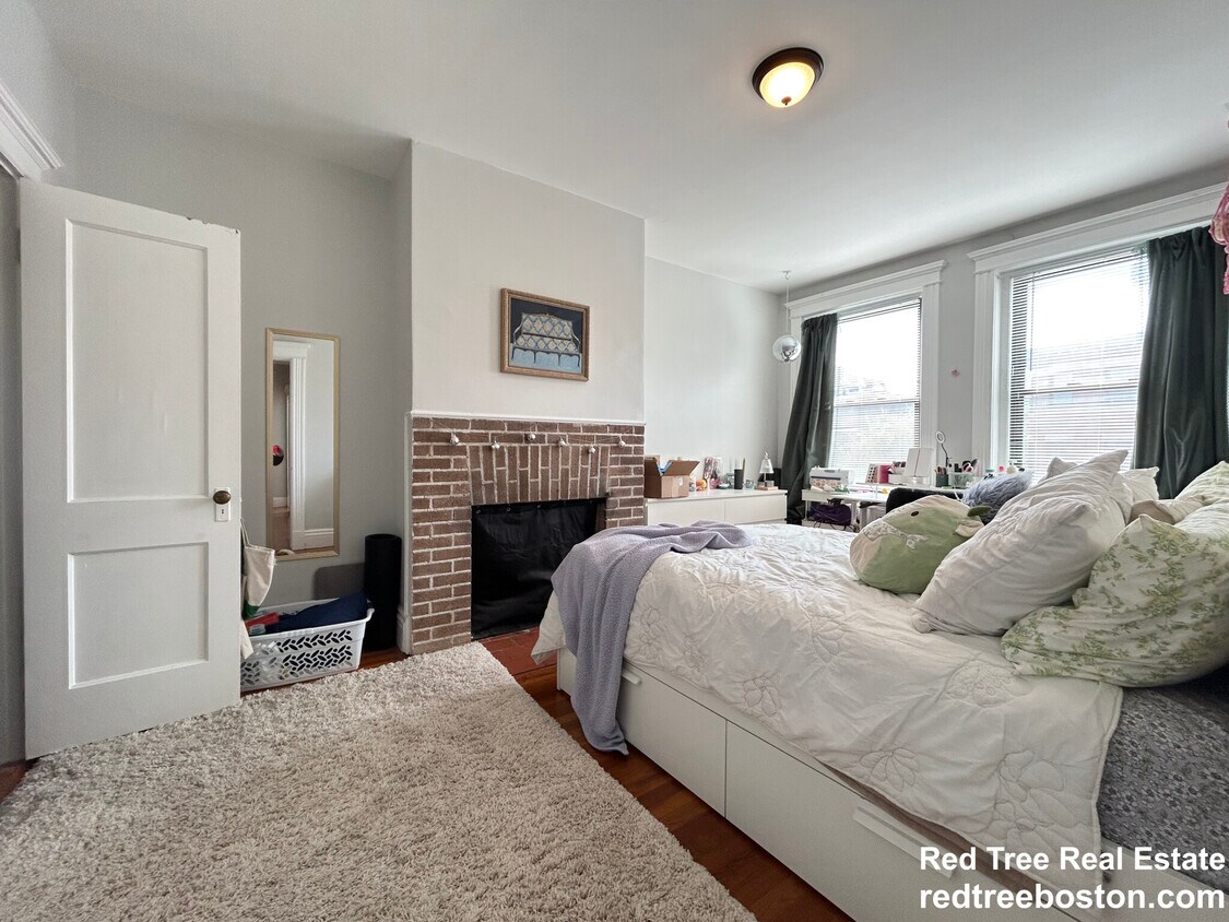 Primary Photo - 175 Harvard St