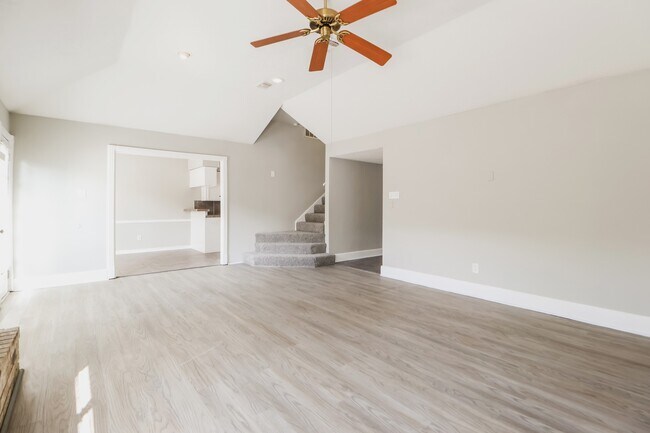Building Photo - 1607 Bodart Cir