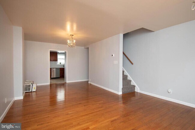 Foto del edificio - 1313 S Howard St