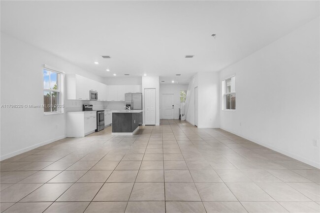 Foto del edificio - 2388 NW 130th Ter