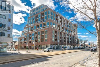 Building Photo - 1787 St Clair Ave W