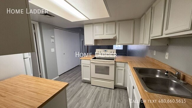 Photo - 3139 E Cicero St Townhome