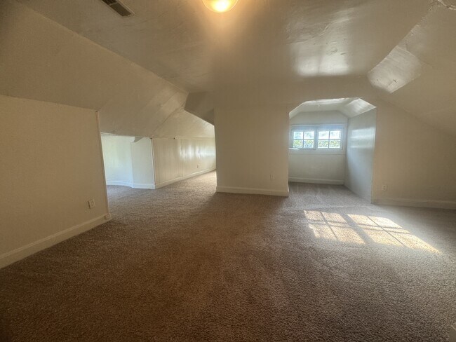 Building Photo - 317 N Indiana Ave