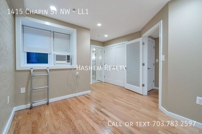 Foto del edificio - 1415 Chapin St NW