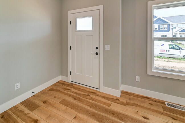 Foto del edificio - 4863 Lacy Rd