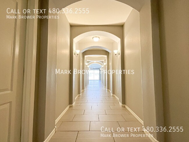 Building Photo - 22210 E Creekside Dr