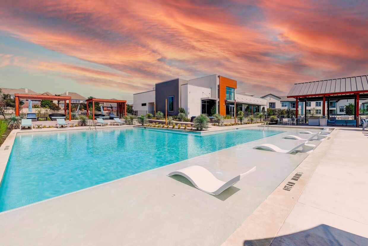 Hardy Oak Apartments in San Antonio, TX