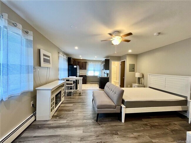 Foto del edificio - 93 Windermere Ave