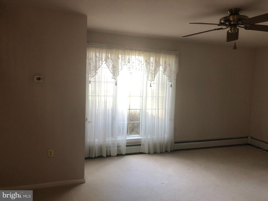 13109 Manor Rd, Glen Arm, MD 21057 House for Rent in Glen Arm, MD