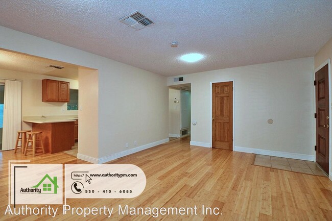 Building Photo - 3 br, 2 bath House - 3658 Park Dr