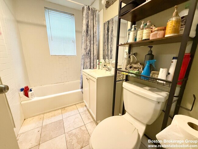 Foto del edificio - 3977 Washington St