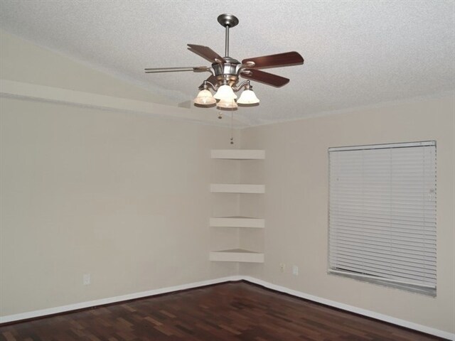 Foto del edificio - 317 McCoy Village Ct