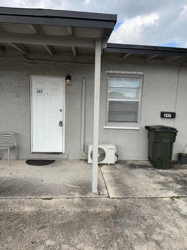 Foto del edificio - 245 SW 14th Ave