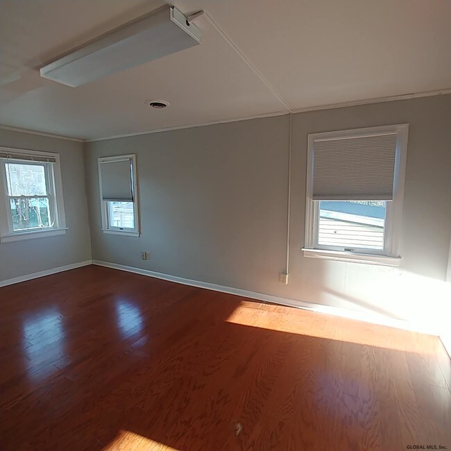 39 Main St, Ballston Lake, NY 12019 Apartment for Rent in Ballston