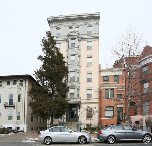 Building Photo - 1425 T St NW