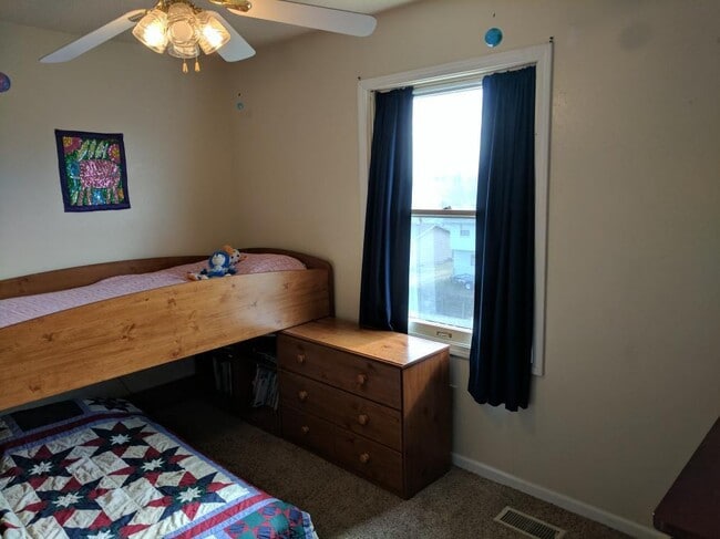 Foto del edificio - Quiet Norwalk house for rent
