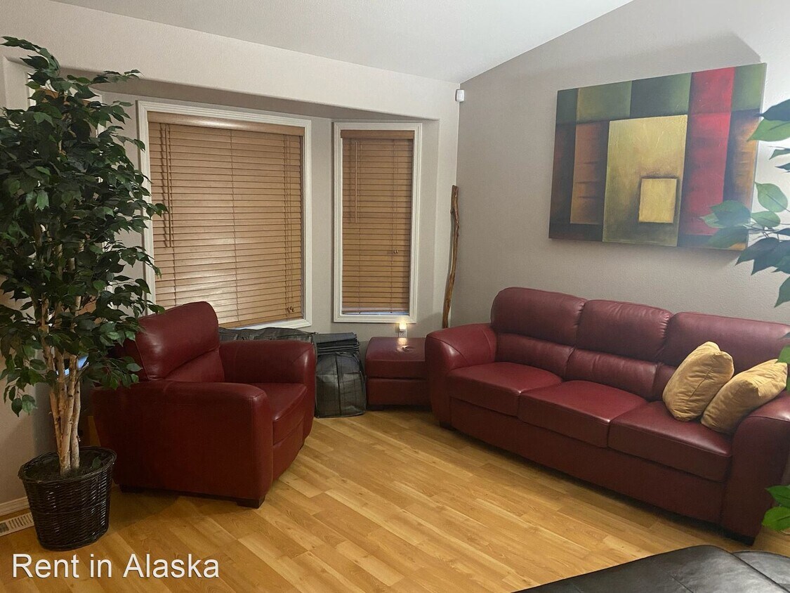 Building Photo - 3 br, 2.5 bath House - 741 Bettina Way