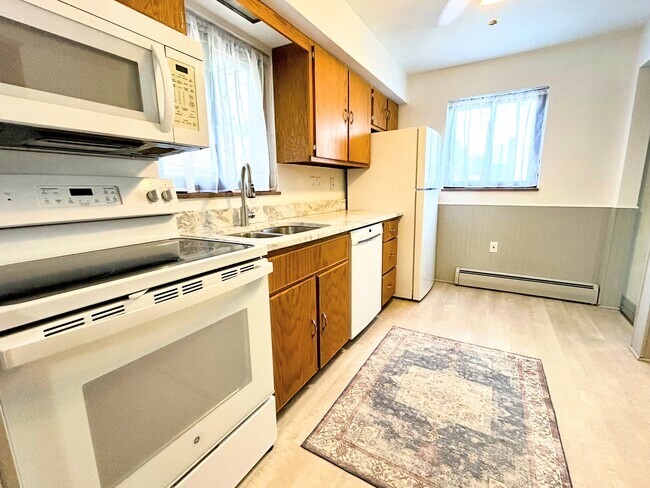 Foto del edificio - 7716 Kenilworth Ave